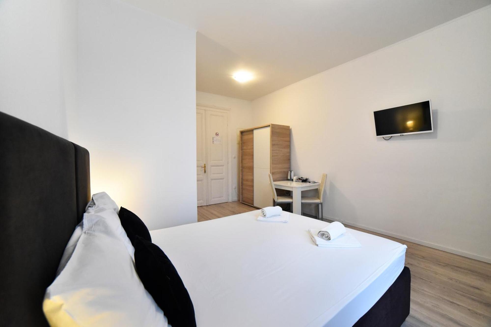 Virtus Apartments And Rooms With Free Private Parking Ζάγκρεμπ Εξωτερικό φωτογραφία